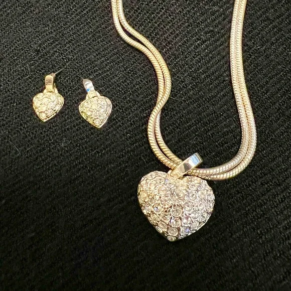 Roman Jewelers Matching Set 💎 Statement Necklace & Earrings - Picture 1 of 2